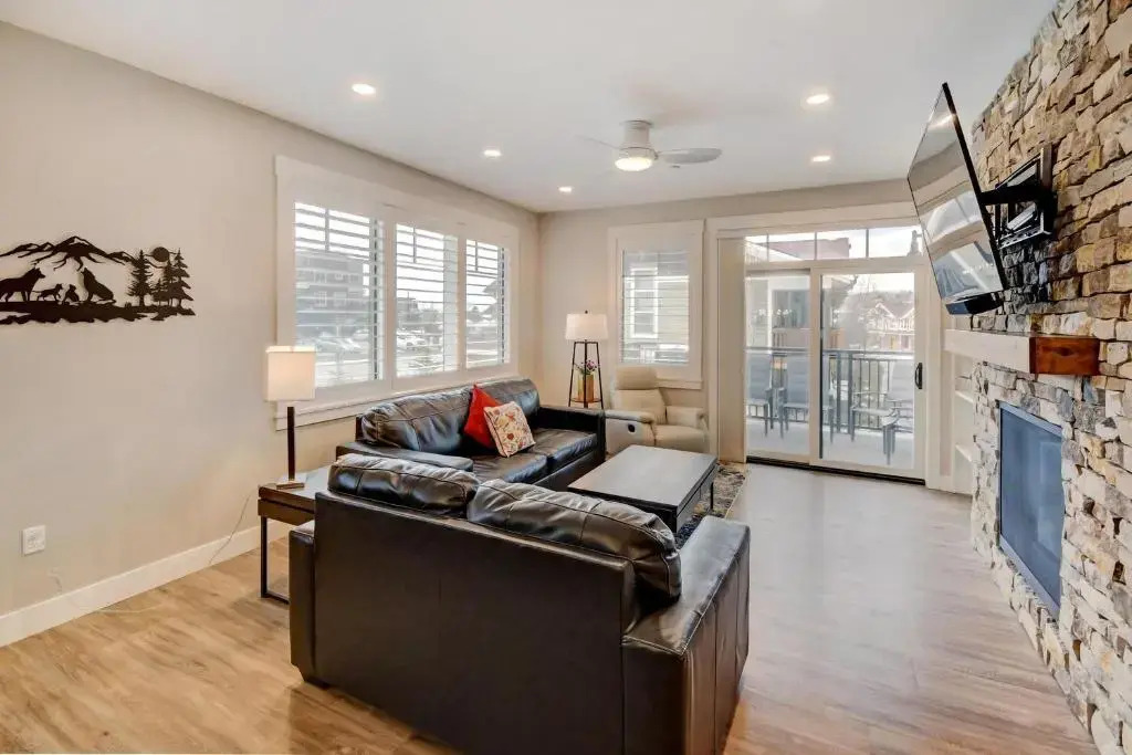 New Luxury Loft #103 Near Resort Huge Hot Tub & Views - FREE Activities & Equipment Rentals Daily