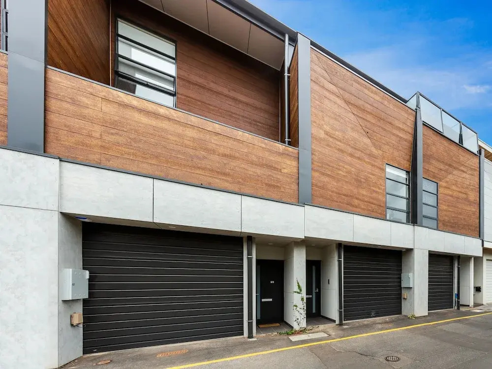 Little Grenfell Apartments by Urban Rest