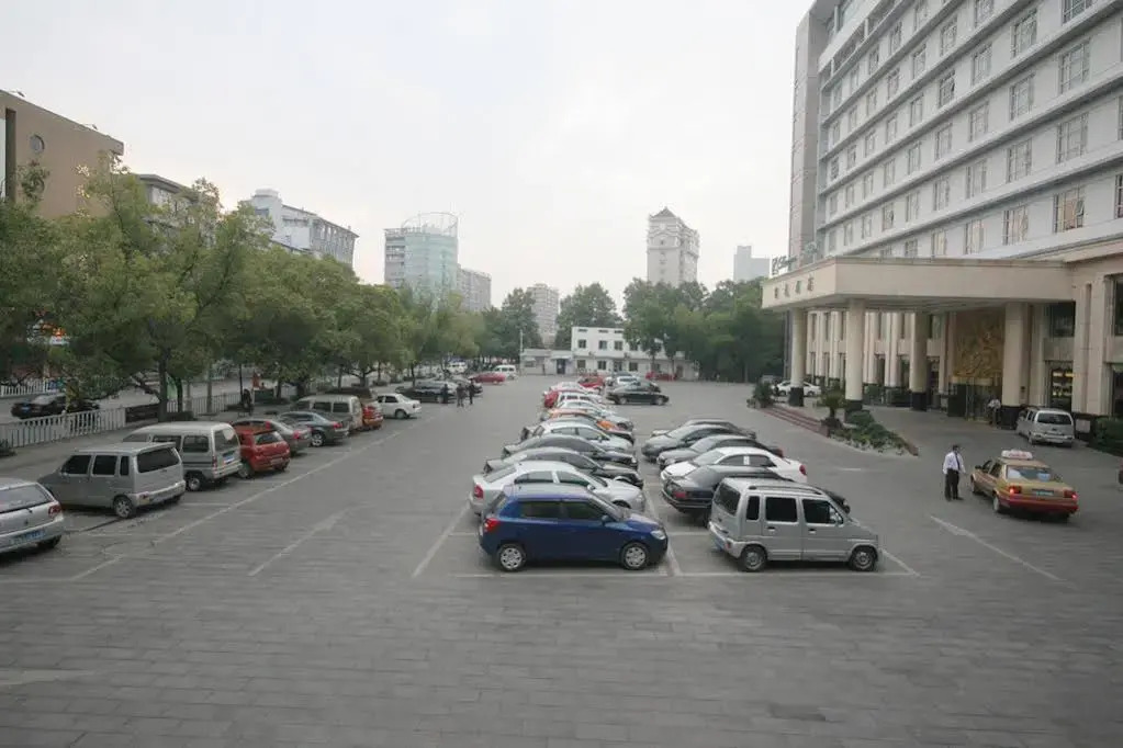 Largos Hotel