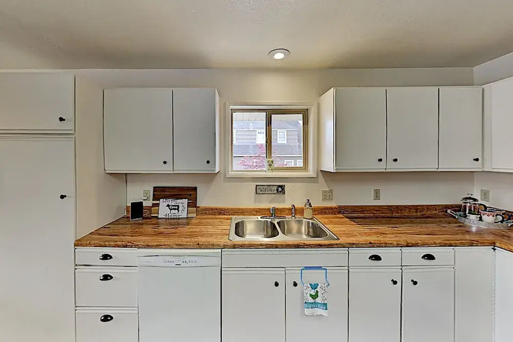 Riverview - Mins To Beach, Dunes, Lakes 3 Bedroom Home