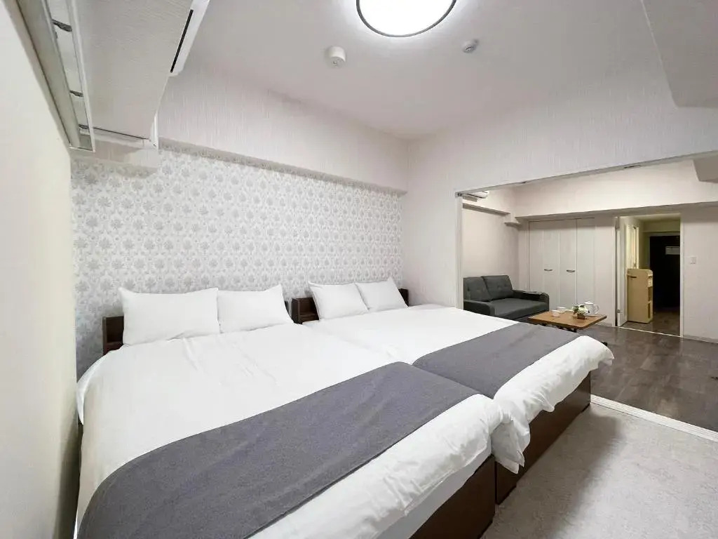 Spacious 1BR Apt For 6 Ppl Great Location with room wifi