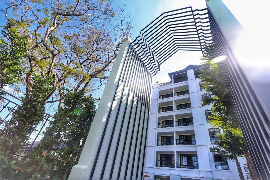 MORA Boutique Hotel