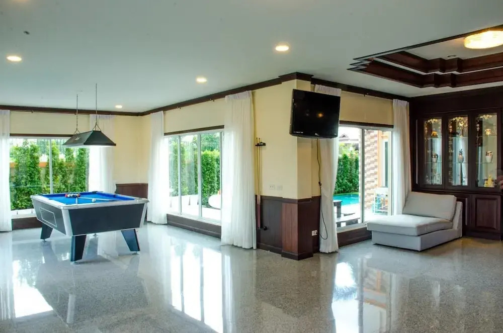 Baan Spire Pool Villa By Pinky