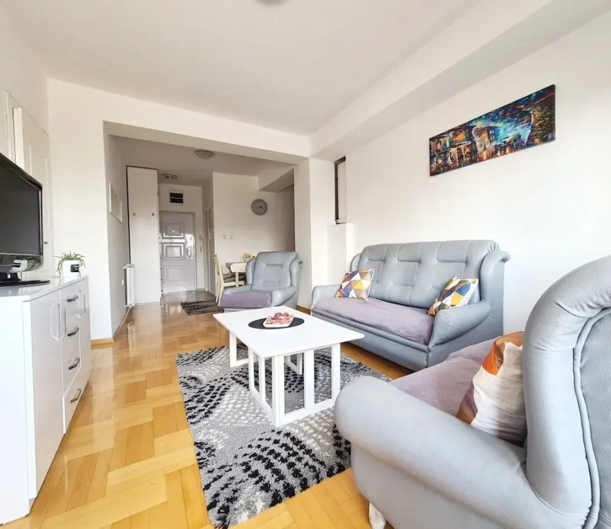 Urban Hostel & Apartments