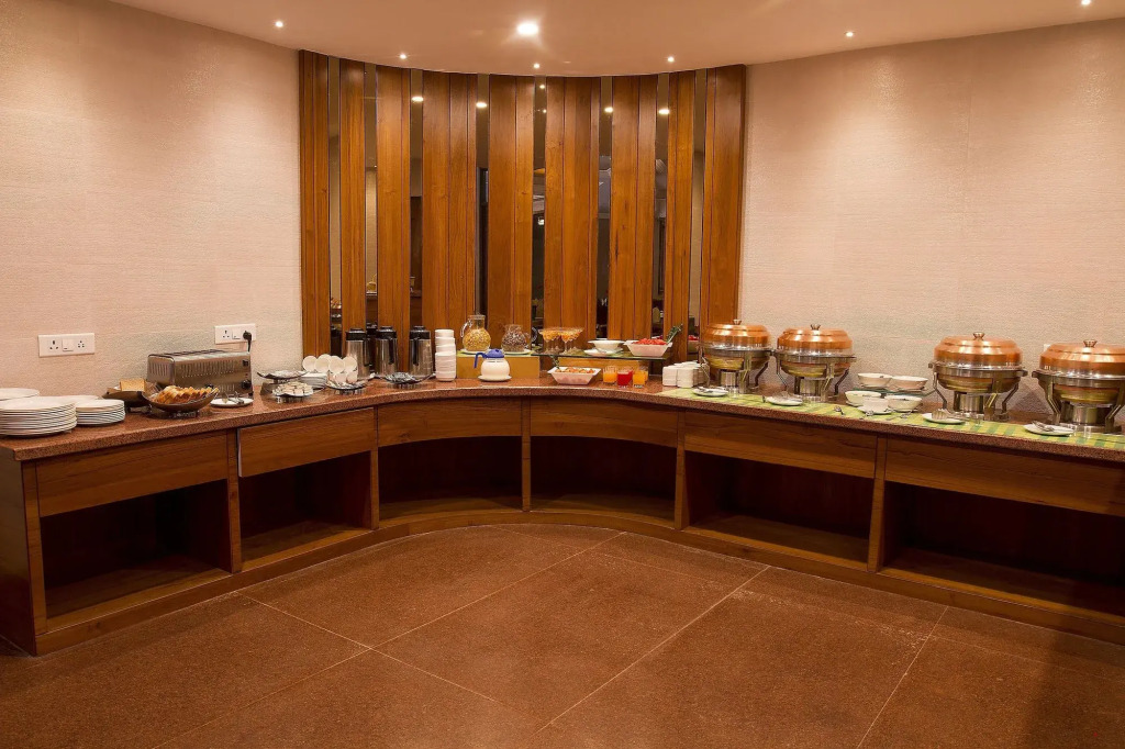 7 Apple Hotel Pimpri Pune