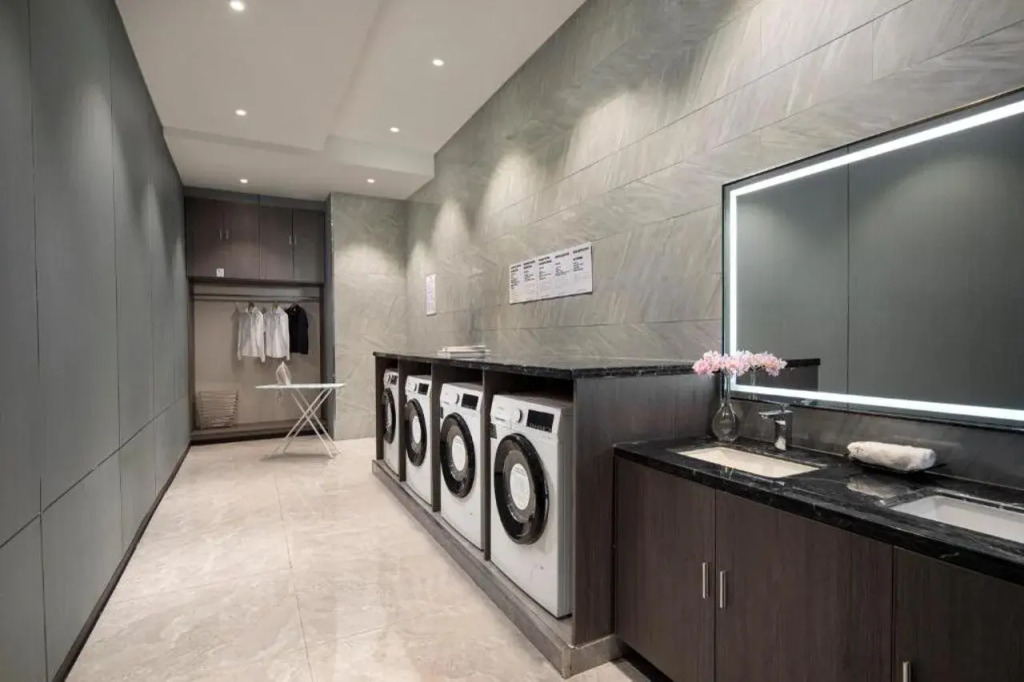 Yiwu Bali Plaza Hotel