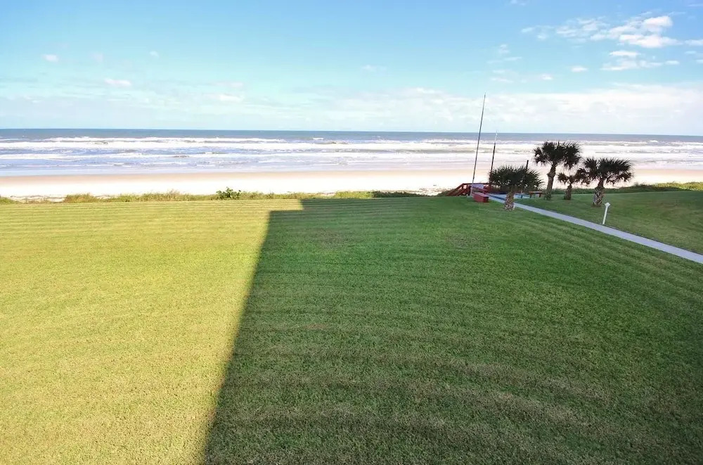 The Smyrna Beach Club 208A Apartment 1