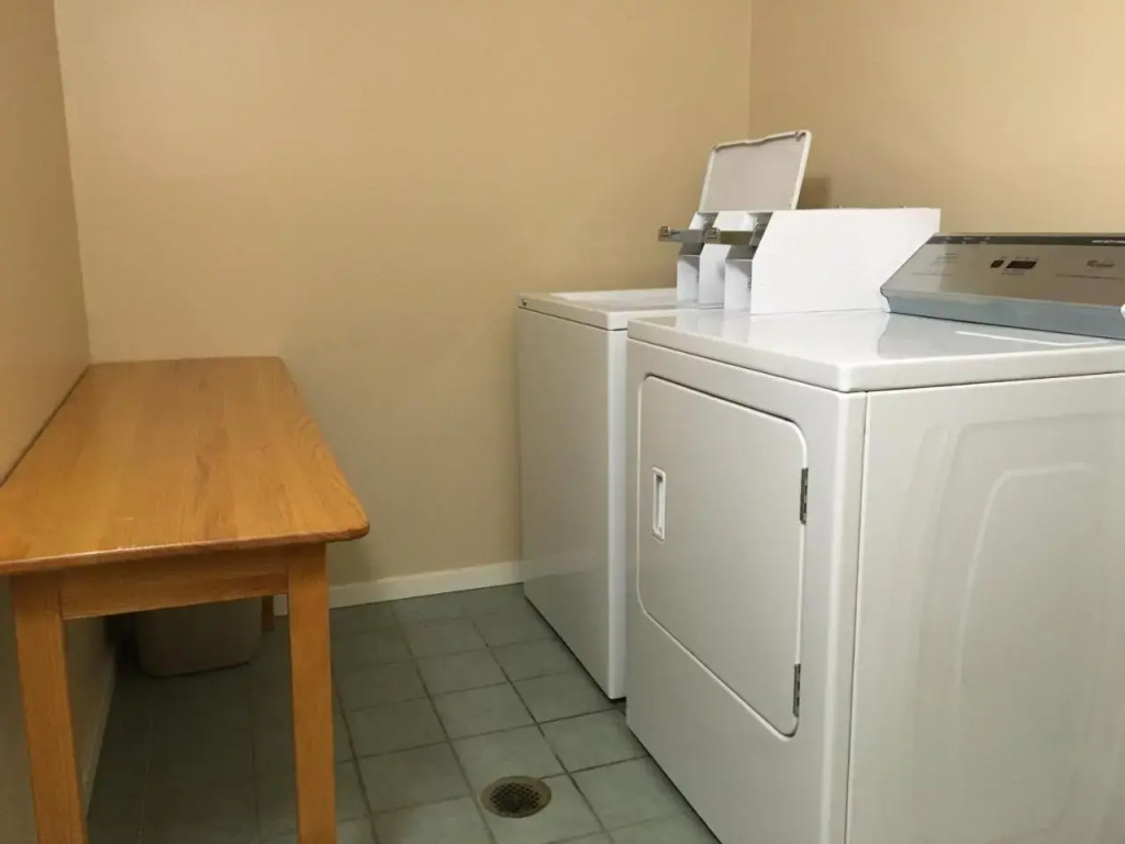 Cabot Motor Inn