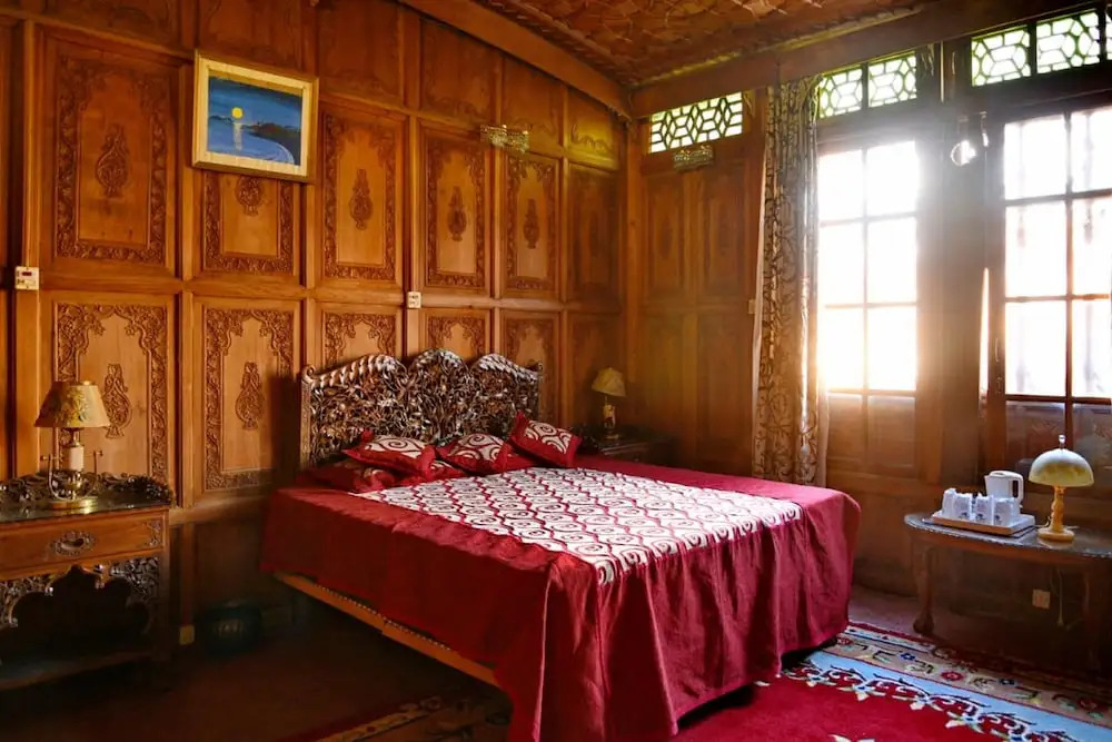De-Laila Houseboats