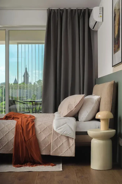 Hubix Suites - City of Mara
