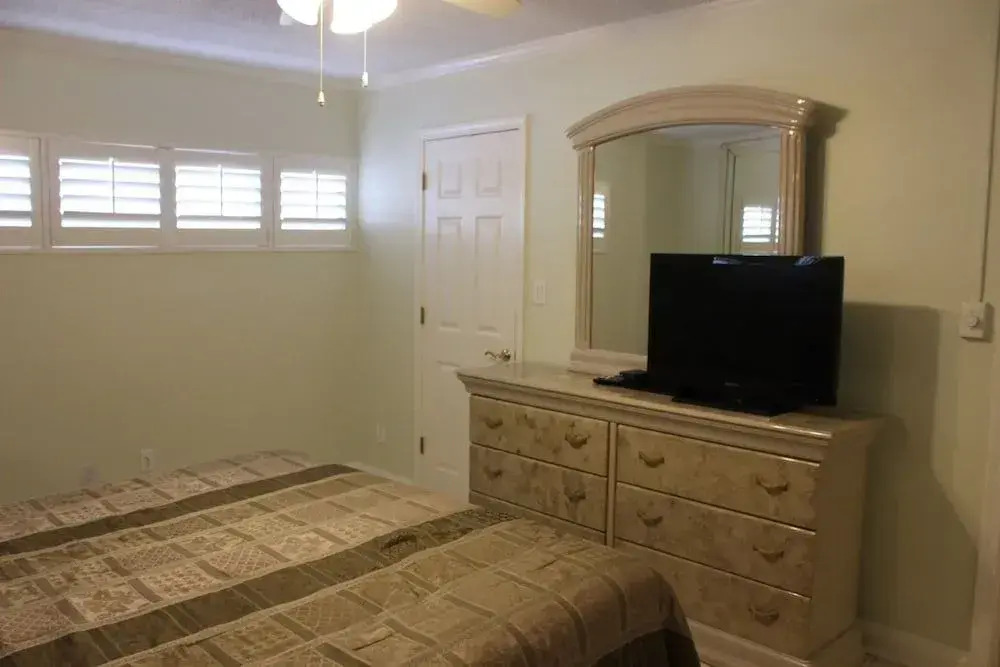 Gulf Shore Condo #214 - 1 Br condo by RedAwning