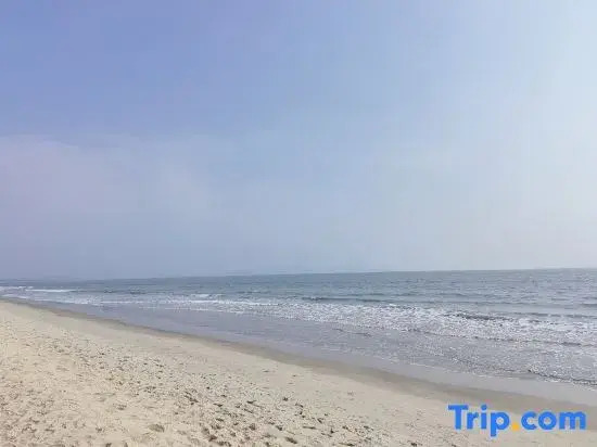 Xinglun International Seaview Holiday Apartment (Shanwei Poly Jinluwan Branch)