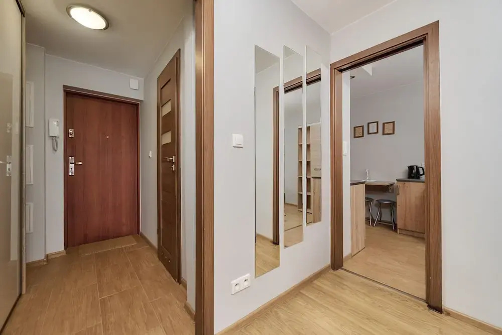 Wyszyńskiego With AC by Renters