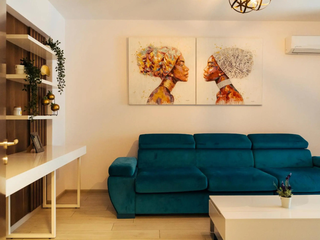 Cozy Special Pallady Apartament with Heated Courtyard