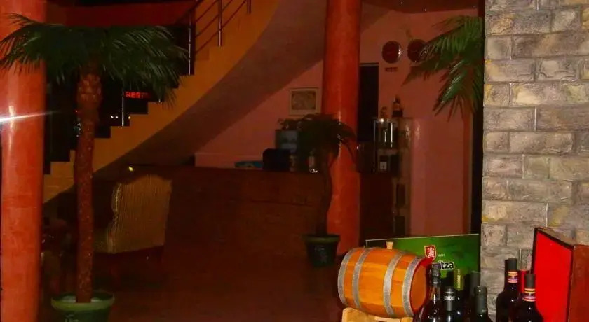 Cabana Hotel