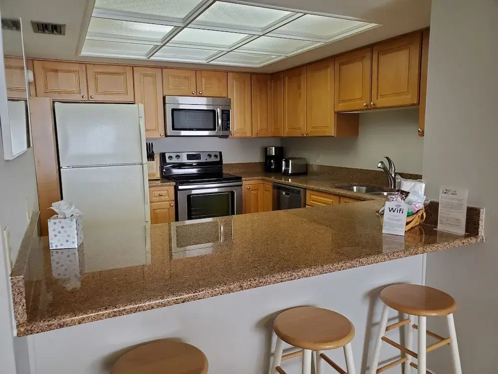 Midnight Cove Ii 221d - Serene Bayfront Vacation Rental! 3 Bedroom Apts