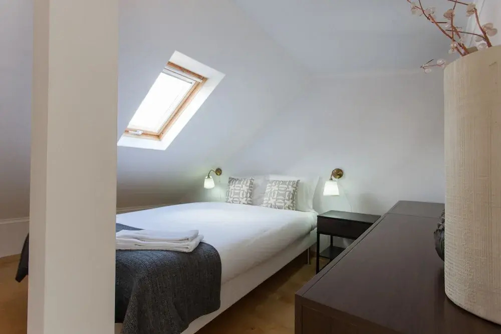 Liberty Penthouse Three-Bedroom Apartment - by LU Holidays