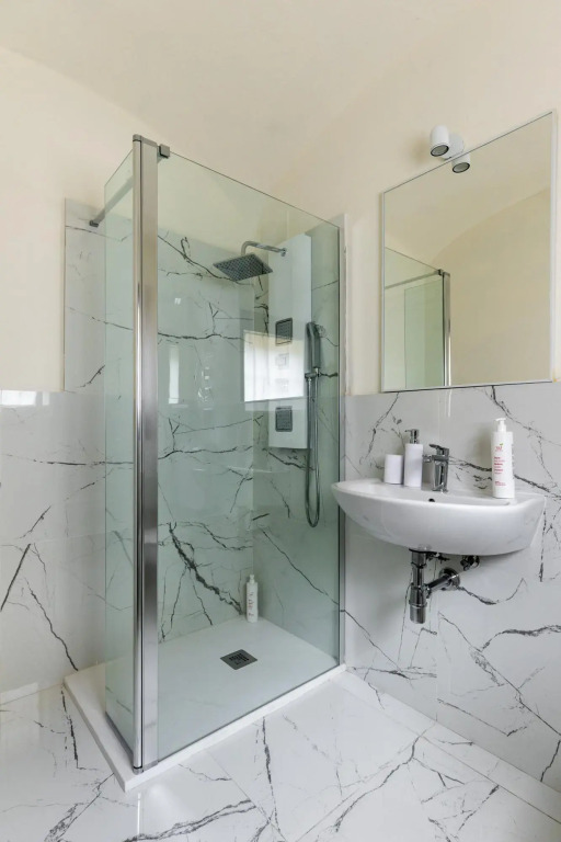 Casa Ambrosini Apartments by Wonderful Italy