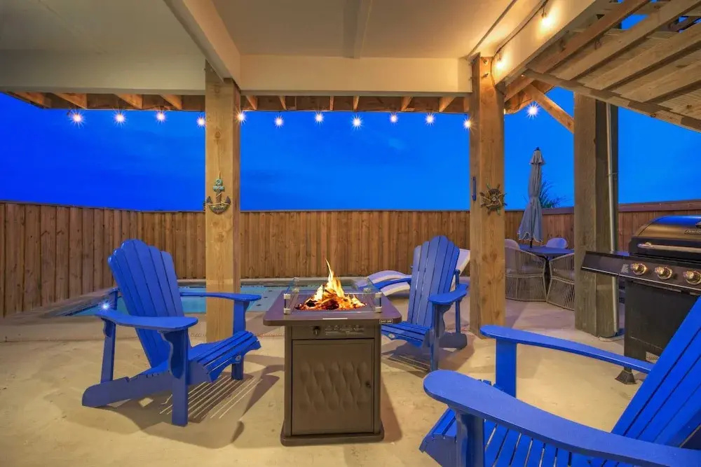 2 Homes, Sleeps 22 2 Private Pools, Firepit, Steps to Beach Boardwalk Access