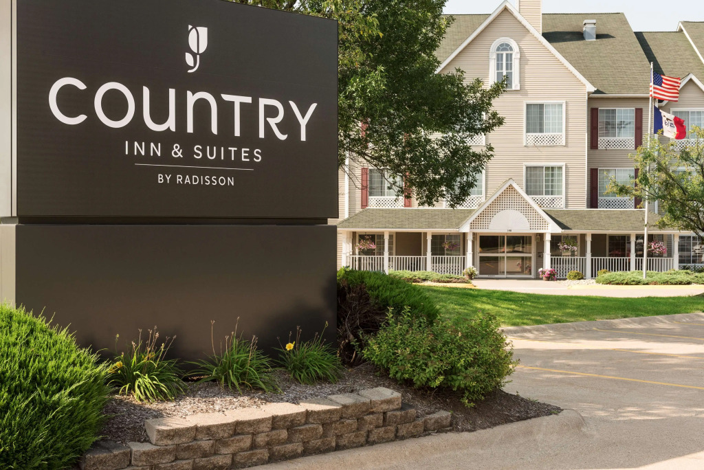 Country Inn & Suites by Radisson, Davenport - Quad Cities
