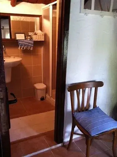 Bakkhos Guesthouse