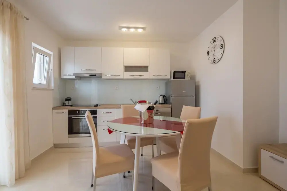 Apartments Ena