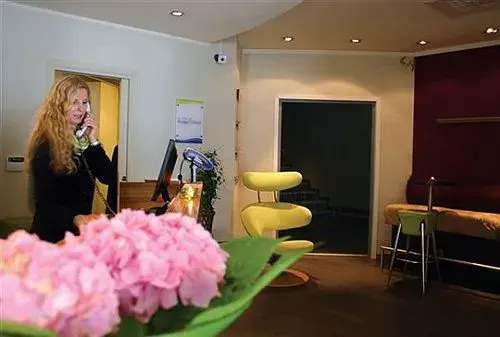 Stoltzen Hotel  Apartments