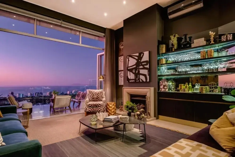 Belle View Villa in Green Point