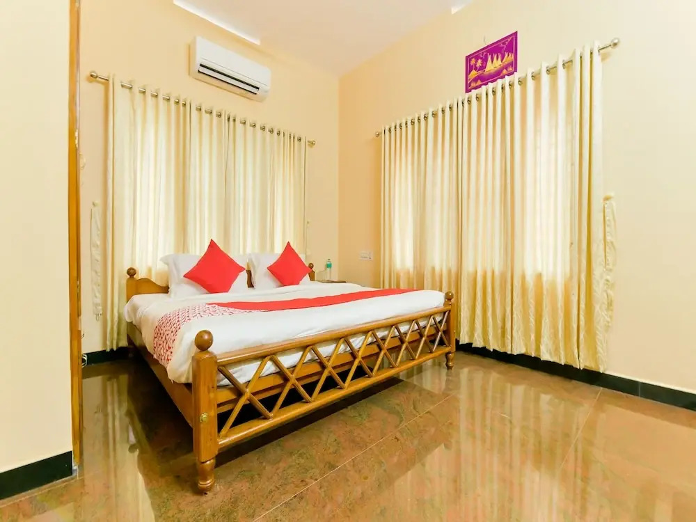 OYO 14638 Home Modern 3 BHK Manjali