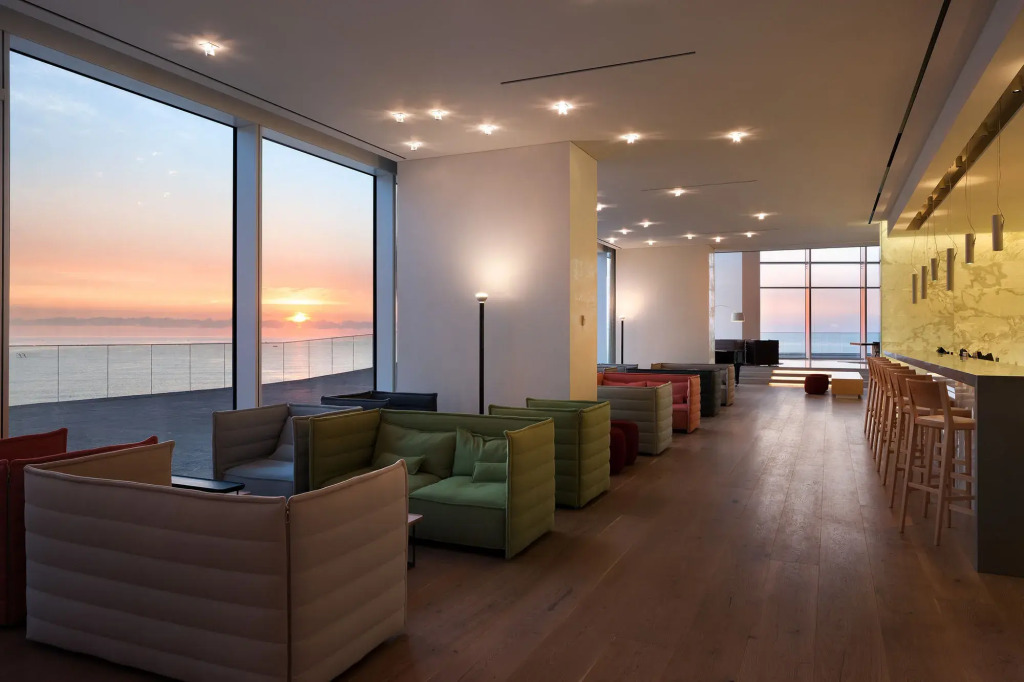 SEAMARQ HOTEL