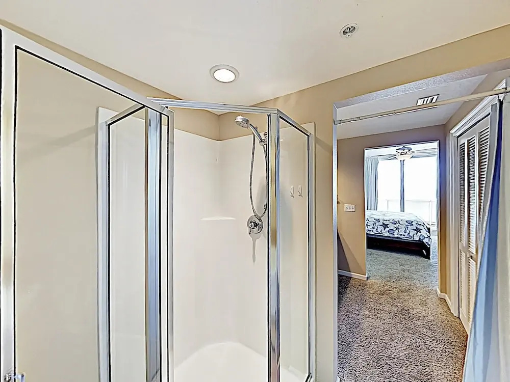 New Listing! Beachfront Gem W/ Resort Amenities 3 Bedroom Condo