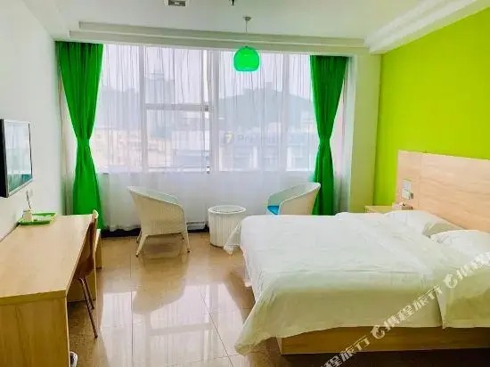 8 Inn (Dongguan Fenggang Xingao Shopping Mall)