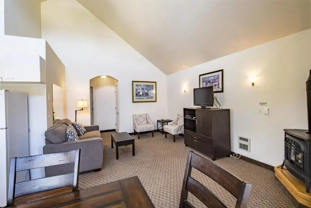 Sunrise Inn Villas and Suites