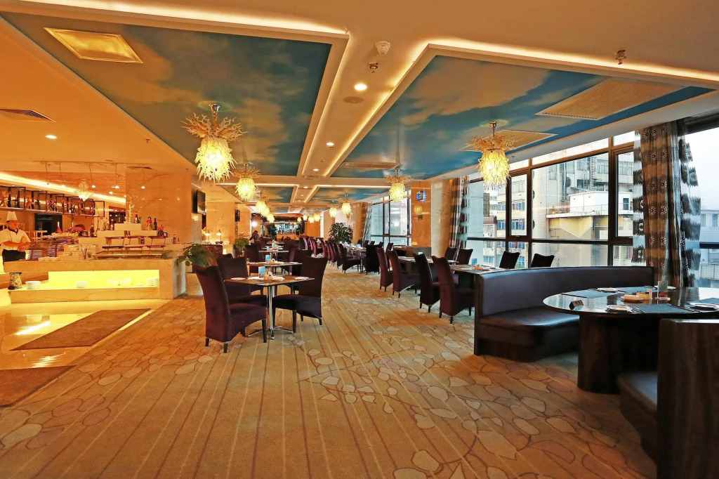 Ramada Longyan