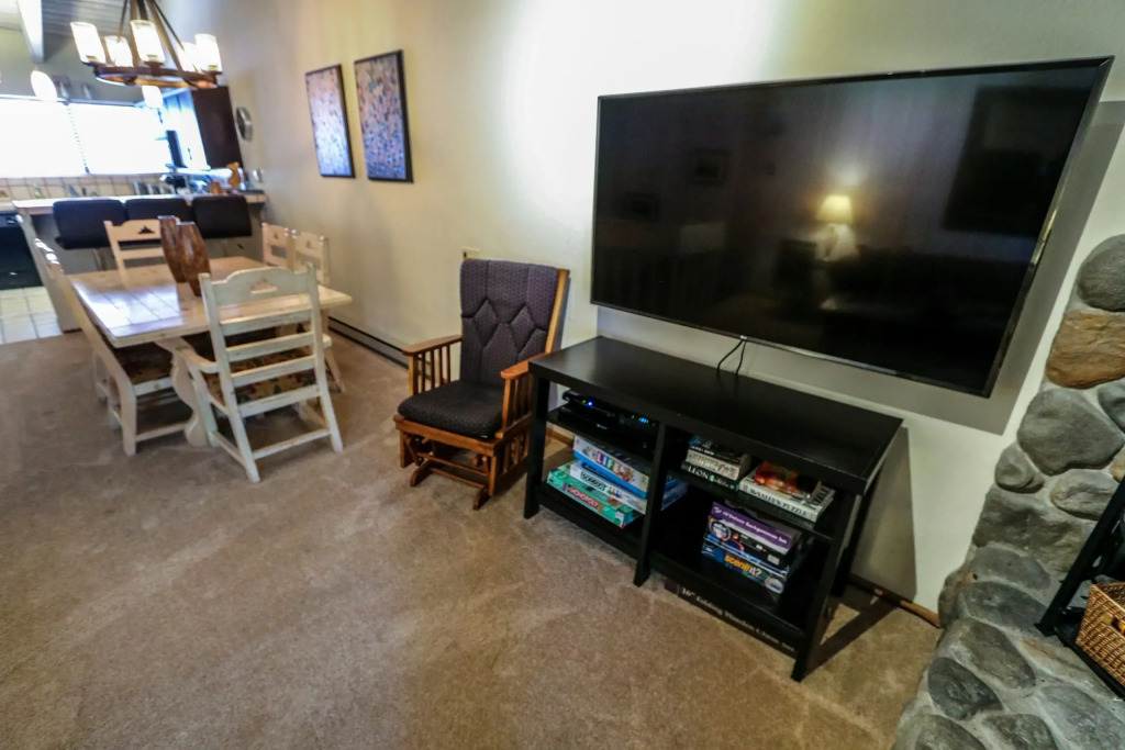 Mammoth West #106 Condo