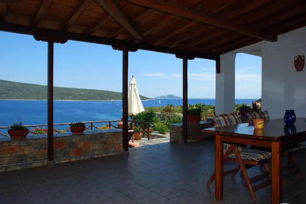Vila Elena 1astoning view