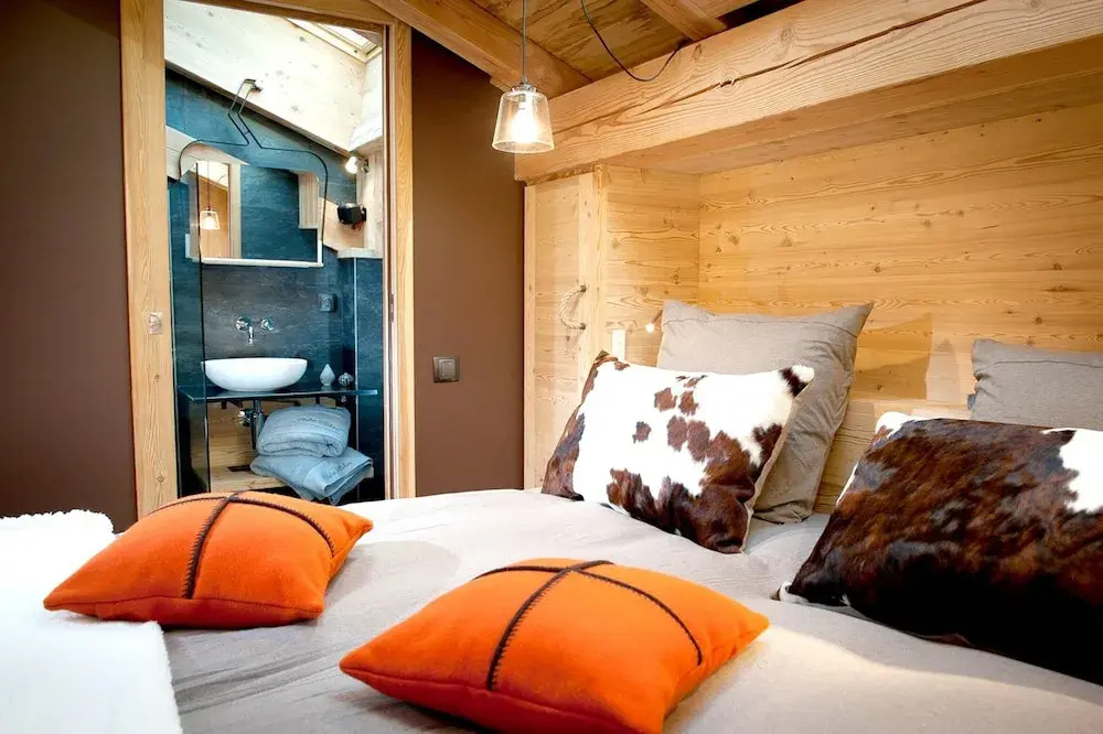 Chalet With 4 Bedrooms in Samoëns, With Wonderful Mountain View, Furni