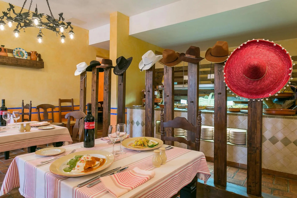 Курортный отель Grand Palladium White Island and Spa - All Inclusive