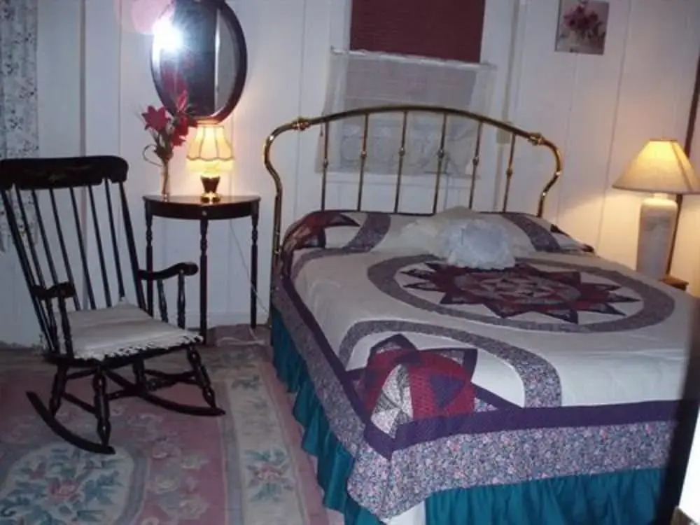 1768 Country Inn