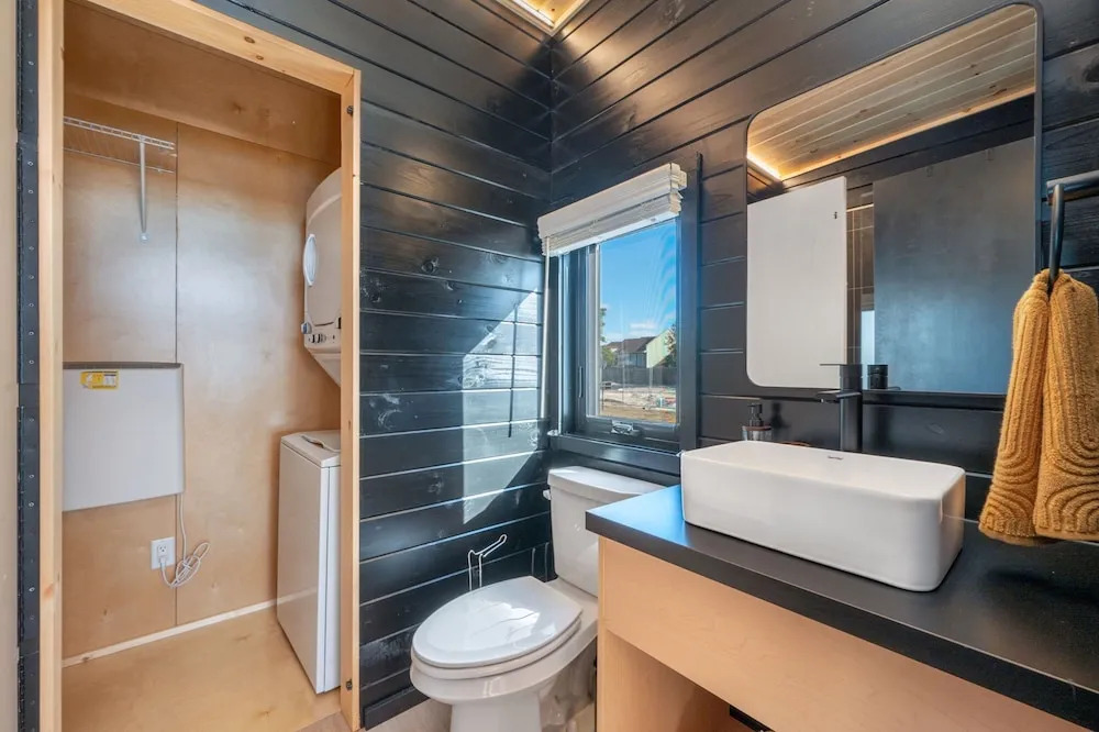 Waterfront Access Private HotTub Yard 10