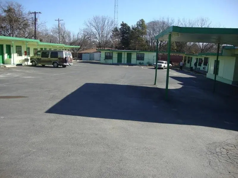 Madill Inn