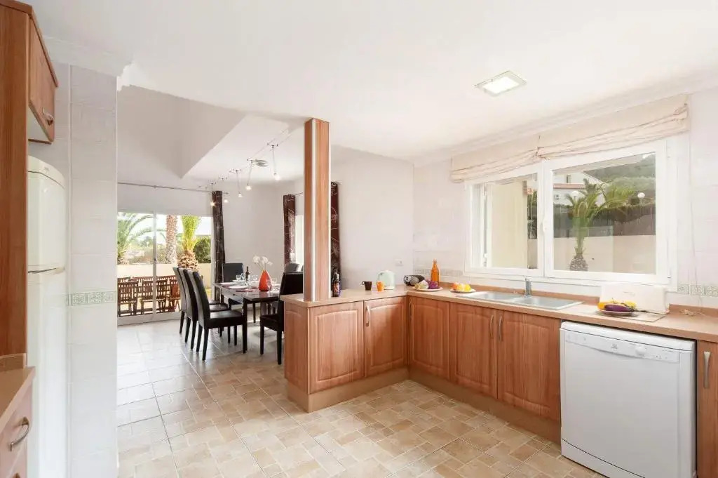 0339 Villa Fresno