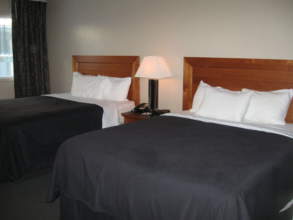 Royal Hotel Lloydminster