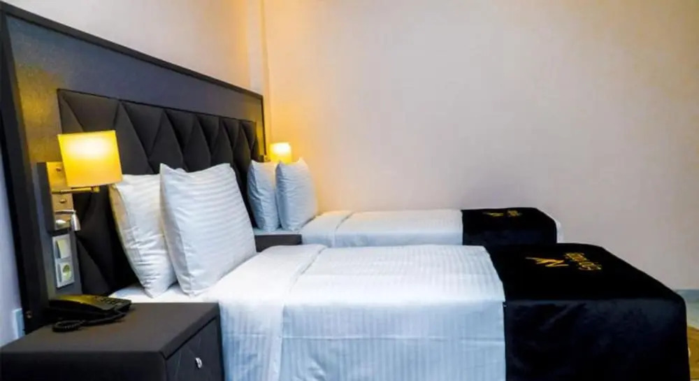 Home Free Hotel