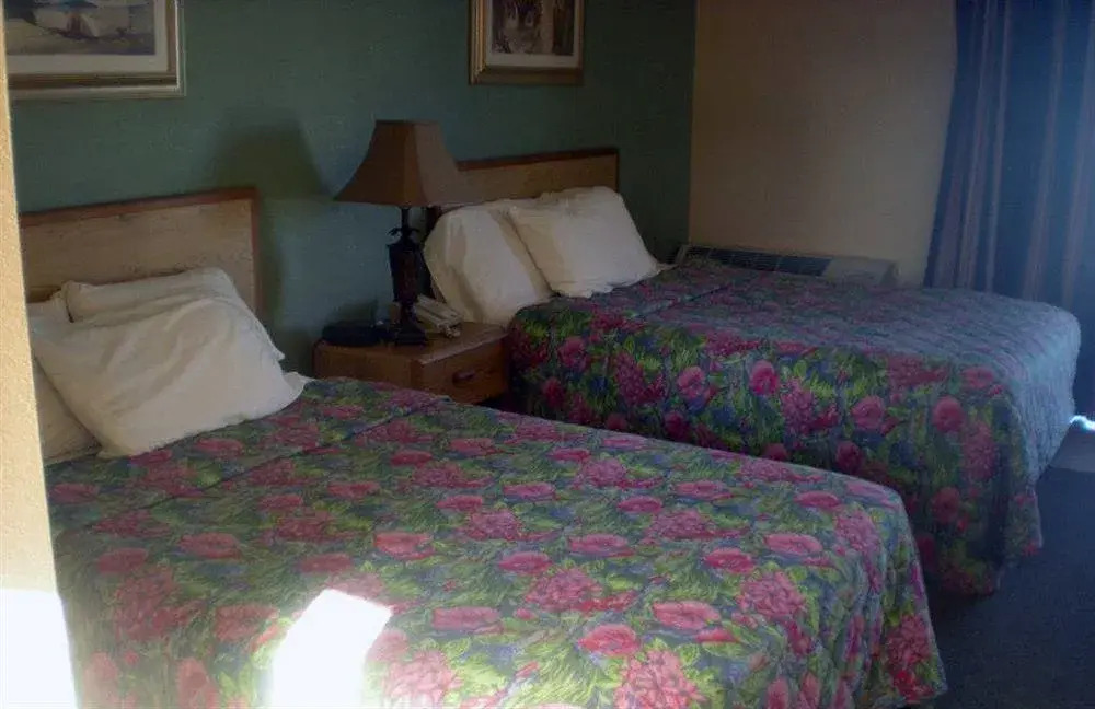 Beach House Motel