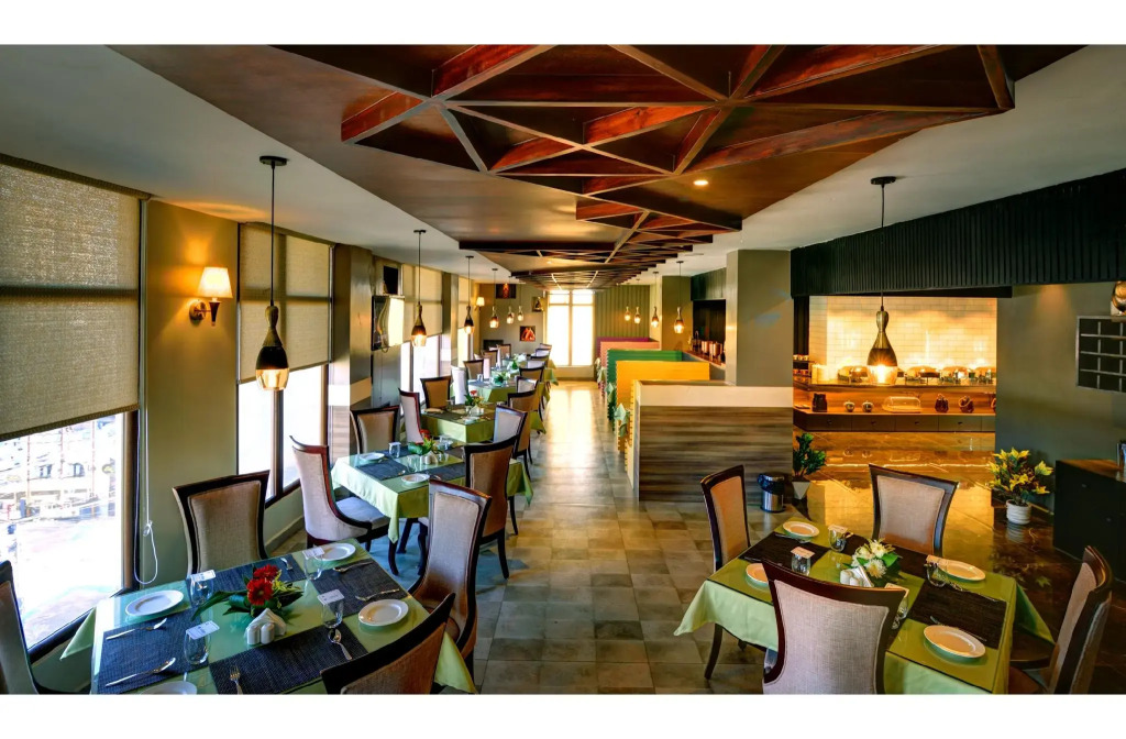 Udaan Clover Hotel Banquet & Spa
