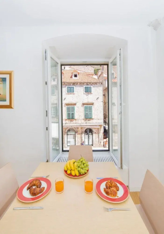 The View Apartment by Irundo