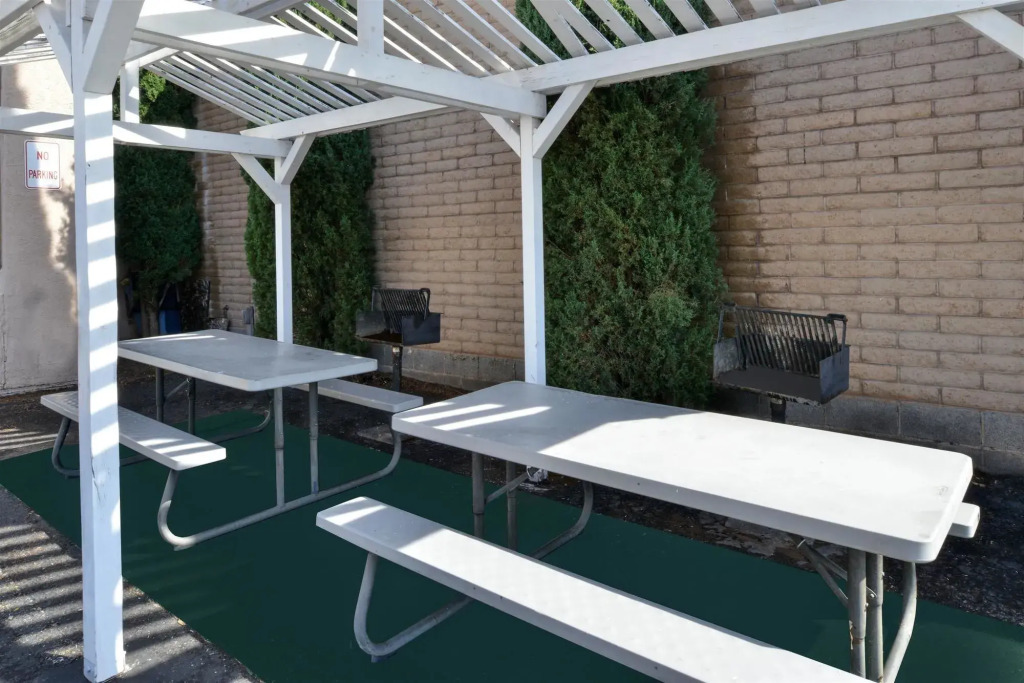 Americas Best Value Inn - Page