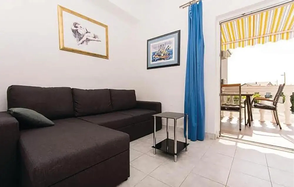 Awesome Apartment in Kastel Gomilica With 1 Bedrooms and Wifi