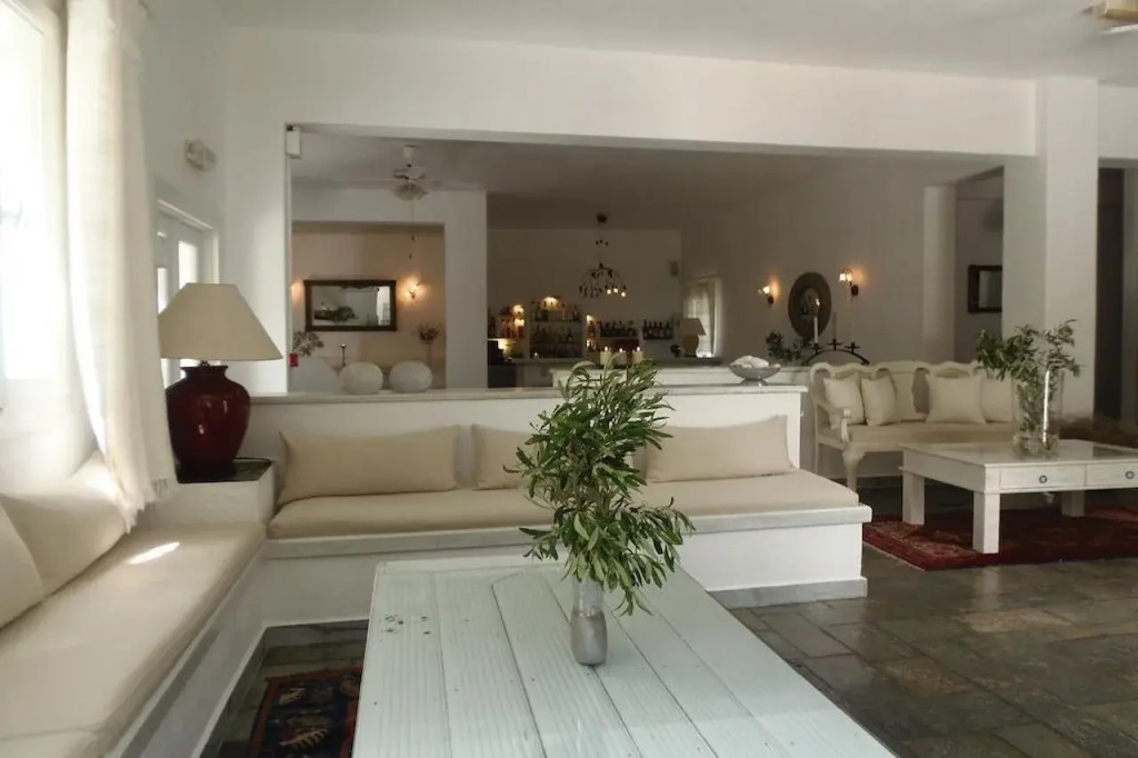 Hotel Manos
